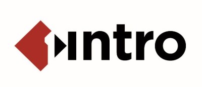 Intro Logo: Rotes Quadrat mit einer Aussparung und schwarzes Dreieck neben dem Schriftzug 'intro' in schwarzer Schrift