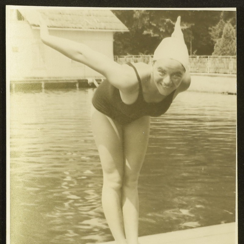 Hedy Bienenfeld beim schwimmen